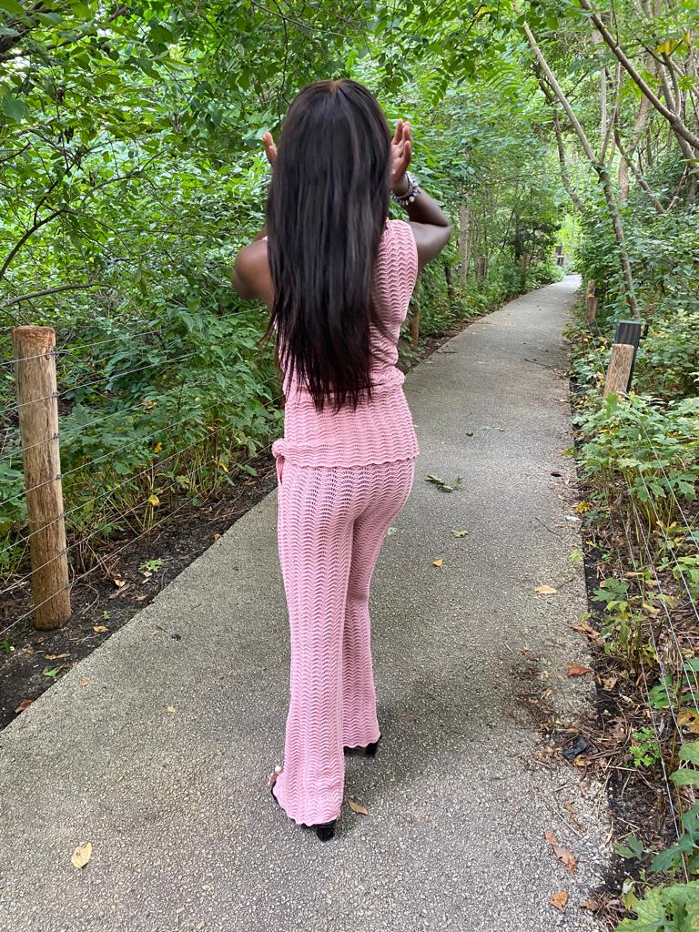 Pants suit set.