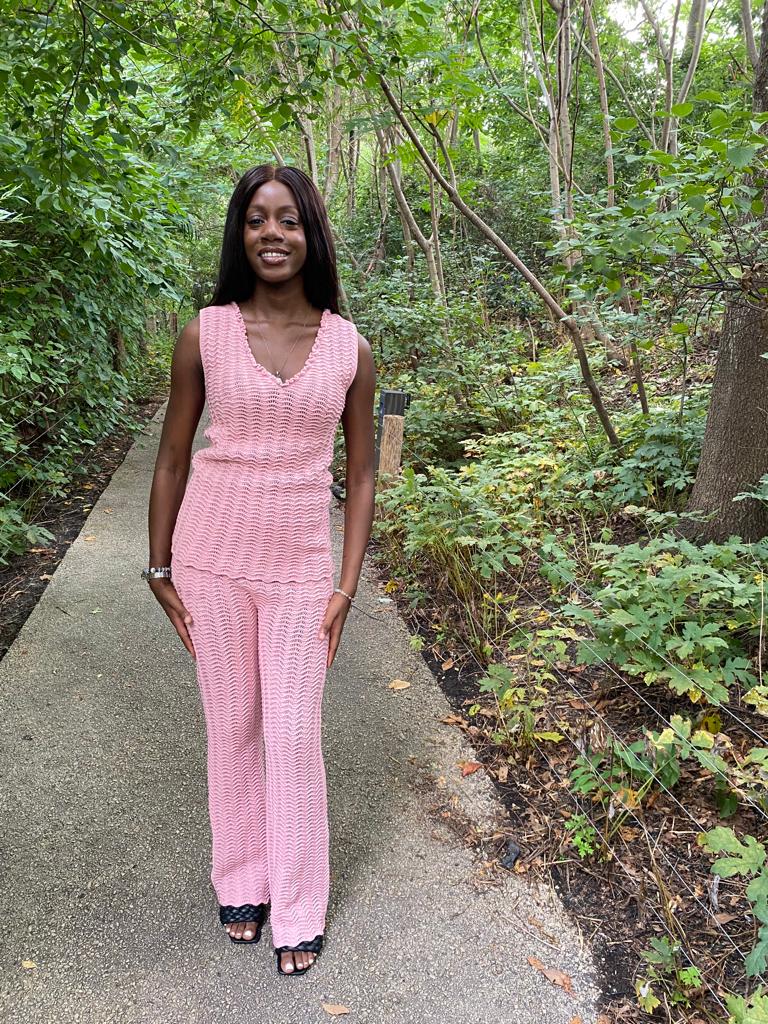Pants suit set.