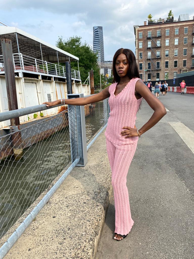 Pants suit set.